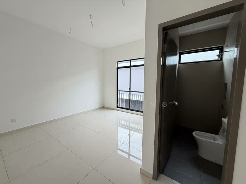 Cluster House for Sale in Austin Crest (Johor Bahru) - Sharon Ng - Interior - PropertyGuru.com.my