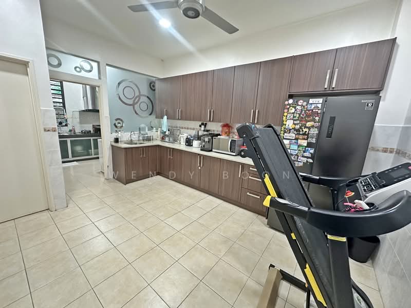 Rumah Teres untuk Dijual di Bandar Kinrara Seksyen 1 (Bandar Kinrara) - Wendy Boon - Kitchen - PropertyGuru.com.my
