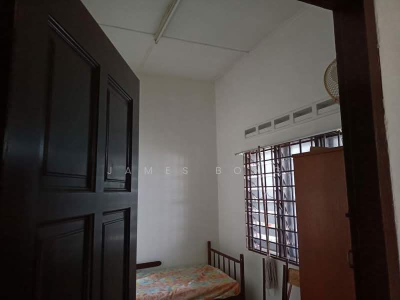 1-storey Terraced House for Sale in Kota Tinggi (Johor) - James Bong - Bedroom - PropertyGuru.com.my