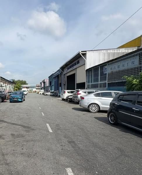 Semi-D Factory for Sale in Taman Universiti (Skudai) - Phang Elainne - Exterior - PropertyGuru.com.my