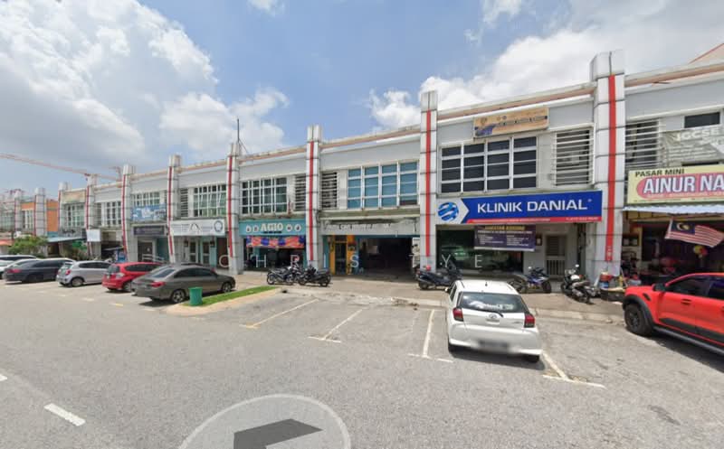 Shop / Office for Sale in Taman Cahaya Alam (Shah Alam) - Chris Tye - Exterior - PropertyGuru.com.my