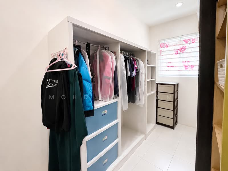 Rumah Teres 1 Tingkat untuk Dijual di Taman Dato' Hormat (Telok Panglima Garang) - Mohd Adryzam - Interior - PropertyGuru.com.my