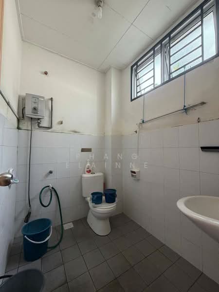 Rumah Teres 2 Tingkat untuk Dijual di Taman Mutiara Rini (Skudai) - Phang Elainne - Bathroom - PropertyGuru.com.my