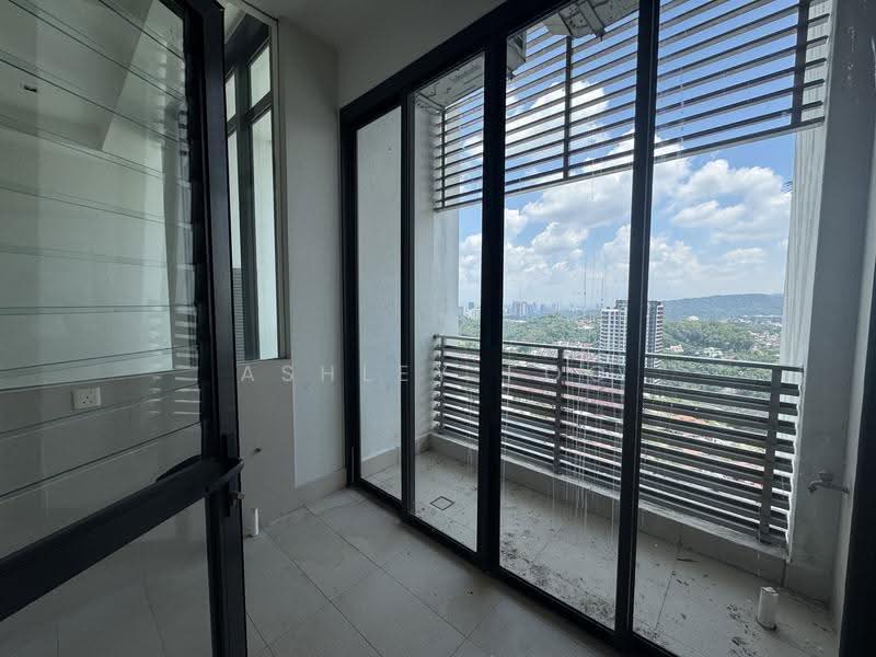 Kediaman Servis untuk Disewa di Ken Bangsar - Ashley Foo - Yard Area (Outside Kitchen) - PropertyGuru.com.my
