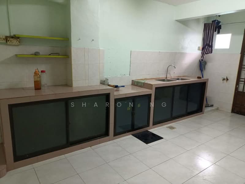 Bungalow for Sale in Taman Stulang Laut (Johor Bahru) - Sharon Ng - Kitchen - PropertyGuru.com.my