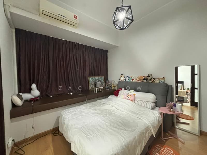 Condominium for Sale at Amberside @ Country Garden Danga Bay - Zack Chow - Bedroom - PropertyGuru.com.my