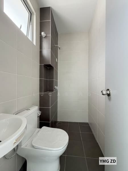 2-storey Terraced House for Sale in Kota Bayuemas (Klang) - Lucas Ng - Bathroom - PropertyGuru.com.my