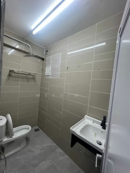 Rumah Teres 2 Tingkat untuk Dijual di Balakong (Cheras) - Melvin . - Bathroom - PropertyGuru.com.my
