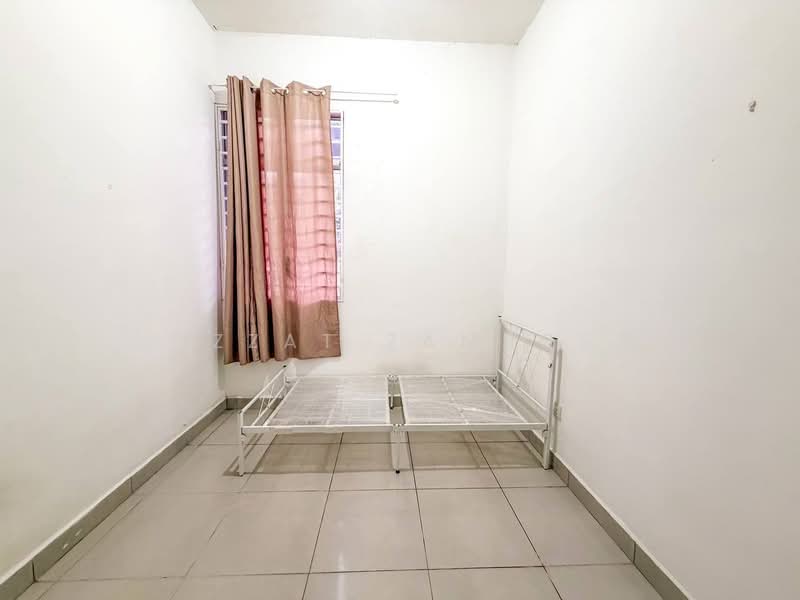 Apartment for Sale at Casa Dahlia - Izzat Zamros - Bedroom - PropertyGuru.com.my