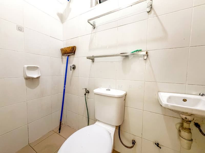 Apartment for Sale at Casa Dahlia - Izzat Zamros - Bathroom - PropertyGuru.com.my