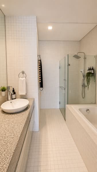 Kondominium untuk Dijual di Kiaramas Ayuria - Jane Lai - Bathroom - PropertyGuru.com.my