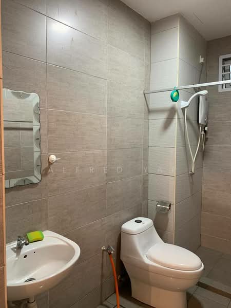 Servis Apartment untuk Disewa di D'carlton (Residensi Seri Mega) - Alfred Yap - Bathroom - PropertyGuru.com.my
