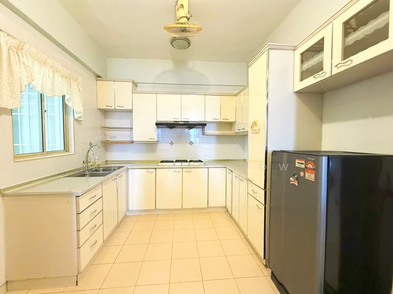 Condominium for Rent at Gold Coast Resort Condominium - Andrew Chow - Kitchen - PropertyGuru.com.my