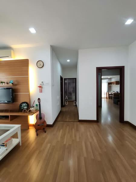 Rumah Banglo untuk Dijual di Kota Kemuning (Shah Alam) - Zuraina Rajudin - Living Room - PropertyGuru.com.my