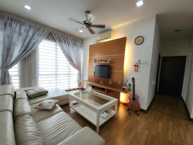 Rumah Banglo untuk Dijual di Kota Kemuning (Shah Alam) - Zuraina Rajudin - Living Room - PropertyGuru.com.my