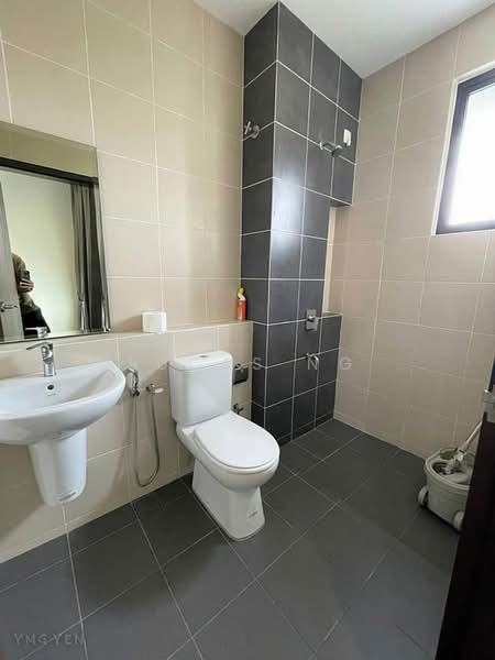 Rumah Teres 2 Tingkat untuk Dijual di Bandar Bukit Raja (Klang) - Lucas Ng - Bathroom - PropertyGuru.com.my