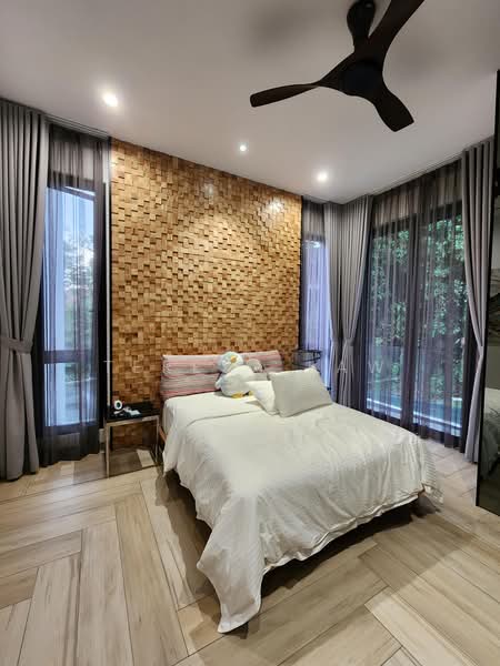 Bungalow for Sale in Seri Kembangan (Selangor) - Teresa Law - PropertyGuru.com.my