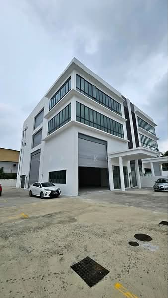 Factory for Rent in Taman Perindustrian Bukit Serdang (Seri Kembangan) - Jeff Kok - Exterior - PropertyGuru.com.my