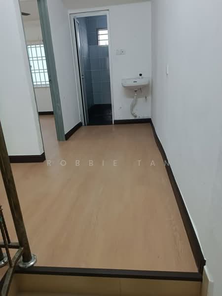 2-storey Terraced House for Rent in Taman Johor Jaya (Johor Bahru) - Robbie Tan - Bathroom - PropertyGuru.com.my