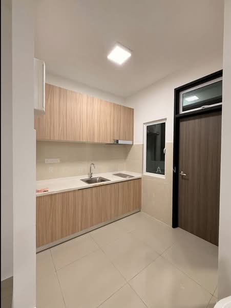Service Residence for Rent at TRELLIS RESIDENCES - Robbie Tan - Kitchen - PropertyGuru.com.my