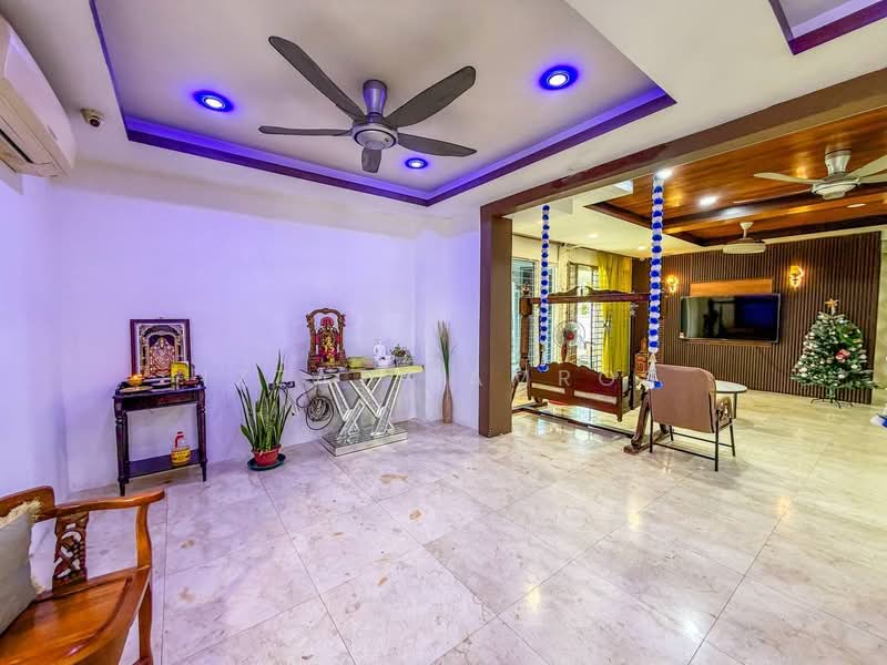 2-storey Terraced House for Sale in Putra Heights (Subang Jaya) - Izzat Zamros - Living Room - PropertyGuru.com.my