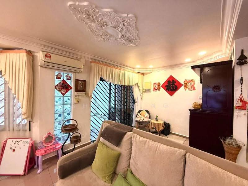 2-storey Terraced House for Sale in Taman Universiti (Skudai) - Sharon Ng - Living Room - PropertyGuru.com.my