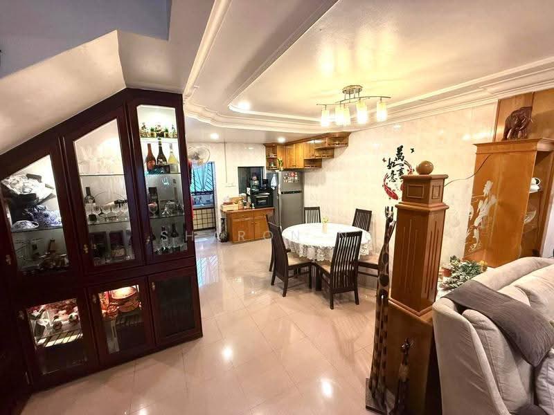 2-storey Terraced House for Sale in Taman Universiti (Skudai) - Sharon Ng - Living Room - PropertyGuru.com.my