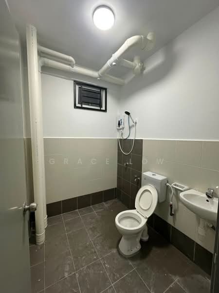 Rumah Flat untuk Disewa di PANGSAPURI CENDERA 1 - Grace Low - Bathroom - PropertyGuru.com.my