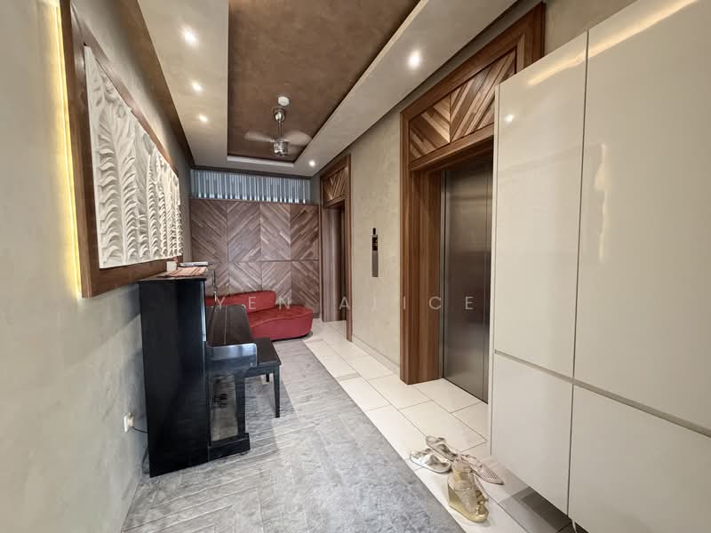 Private Lift Foyer