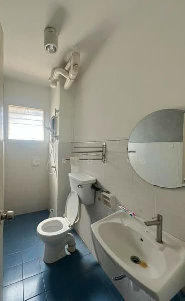Pangsapuri untuk Disewa di D'Palma - Carlos Ng - Bathroom - PropertyGuru.com.my