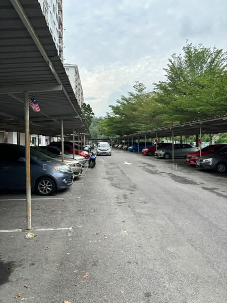 Pangsapuri untuk Dijual di Suria Permai - Edmund Goh - Car Park - PropertyGuru.com.my