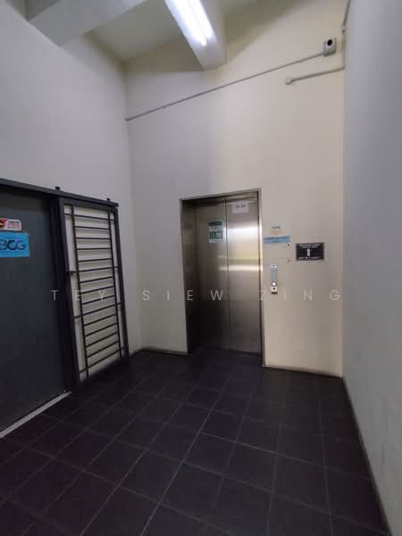Kedai / Pejabat untuk Disewa di Bandar Putra Permai (Seri Kembangan) - Tey Siew Zing - PropertyGuru.com.my