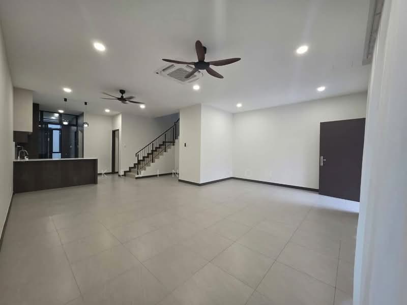 Rumah Teres 2 Tingkat untuk Dijual di Kota Warisan (Sepang) - Kevin Foong - Living Room - PropertyGuru.com.my