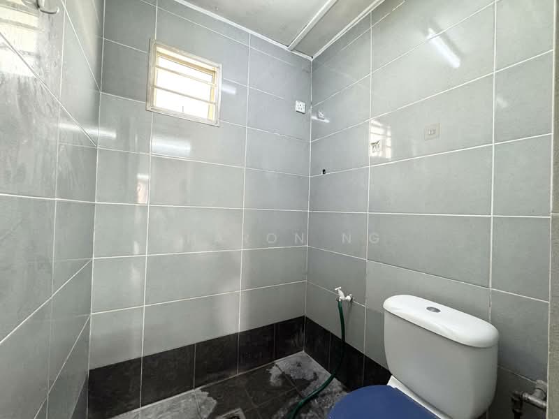 2-storey Terraced House for Sale in Taman Johor Jaya (Johor Bahru) - Sharon Ng - Bathroom - PropertyGuru.com.my