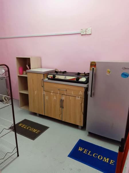 Rumah Flat untuk Dijual di Flat Taman Bukit Angkasa - Fazillah Rahim - Kitchen - PropertyGuru.com.my