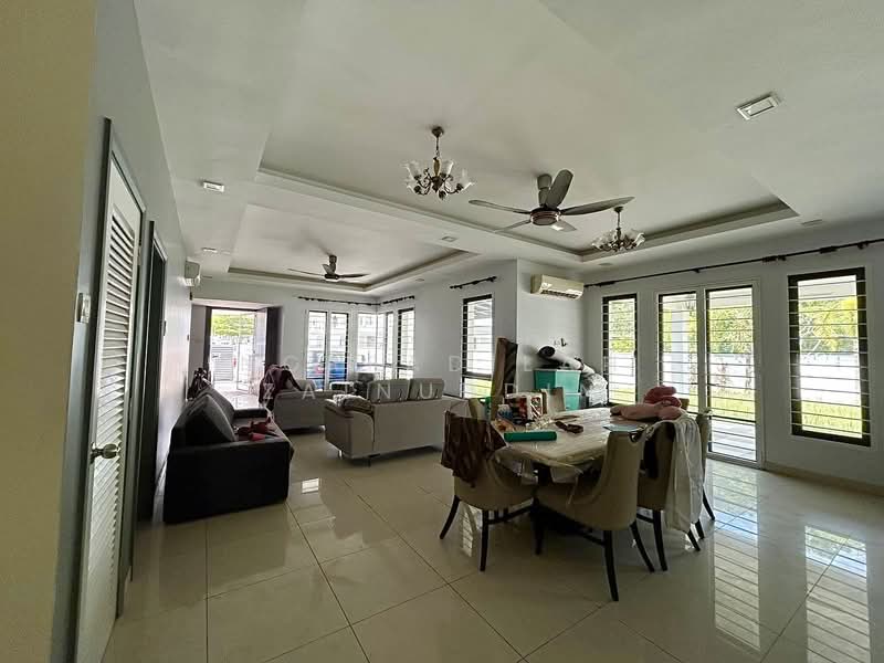 Rumah Teres 2 Tingkat untuk Dijual di Alam Impian (Shah Alam) - NORFADILAH ZAINUDDIN - Living Room - PropertyGuru.com.my