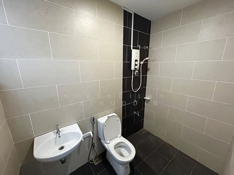 Rumah Teres 2 Tingkat untuk Dijual di Alam Impian (Shah Alam) - NORFADILAH ZAINUDDIN - Bathroom - PropertyGuru.com.my
