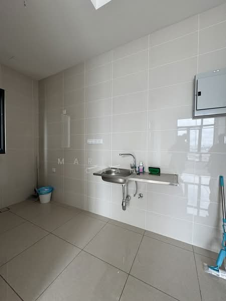 Condominium for Sale at The Maple Residences - Margaret Chan - Interior - PropertyGuru.com.my