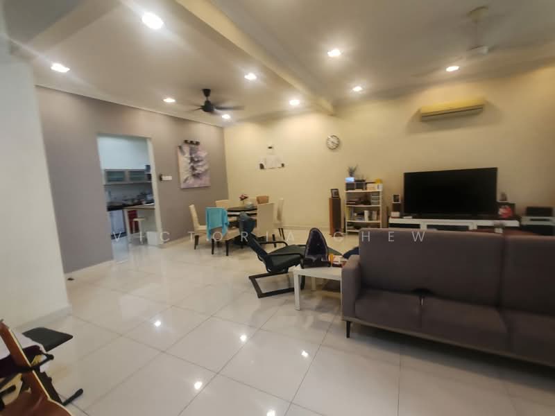 2-storey Terraced House for Rent in Kota Kemuning (Shah Alam) - Victoria Chew - Living Room - PropertyGuru.com.my