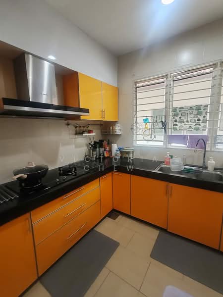 2-storey Terraced House for Rent in Kota Kemuning (Shah Alam) - Victoria Chew - Kitchen - PropertyGuru.com.my