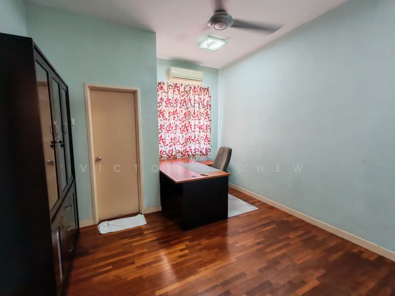 Rumah Teres 2 Tingkat untuk Disewa di Kemuning Utama (Shah Alam) - Victoria Chew - Study - PropertyGuru.com.my