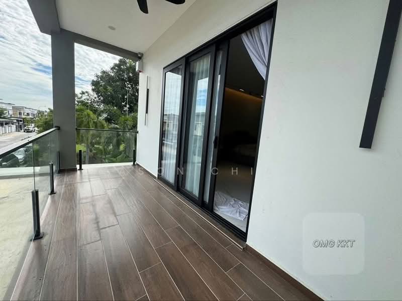 Rumah Banglo untuk Dijual di Taman Aman Perdana (Kapar) - Mason Chiah - Balcony - PropertyGuru.com.my