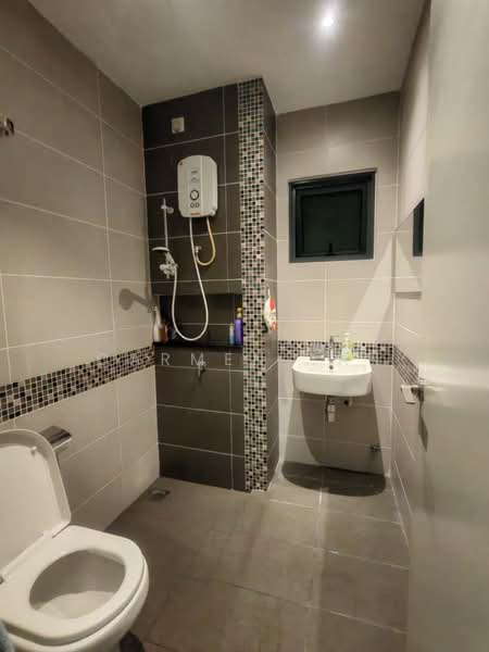 Condominium for Sale at The Vyne - Carmen Tan - Bathroom - PropertyGuru.com.my