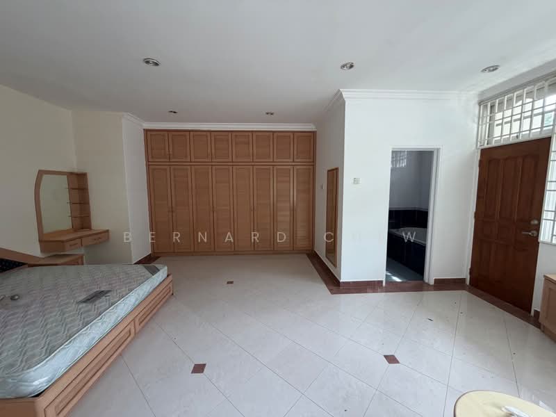 Bungalow for Rent in Bayan Lepas (Penang) - Bernard Chew - Bedroom - PropertyGuru.com.my