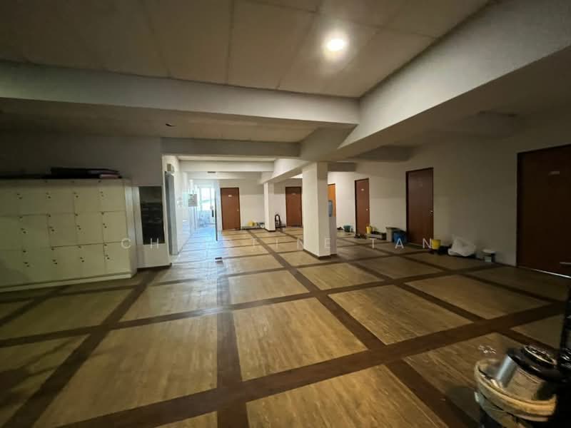 Kedai / Pejabat untuk Dijual di Hicom - Glenmarie Industrial Park (Shah Alam) - Christine Tan - Corridor - PropertyGuru.com.my