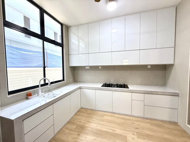 Cluster House for Rent in Taman Gaya (Ulu Tiram) - Jessica Boey - Kitchen - PropertyGuru.com.my