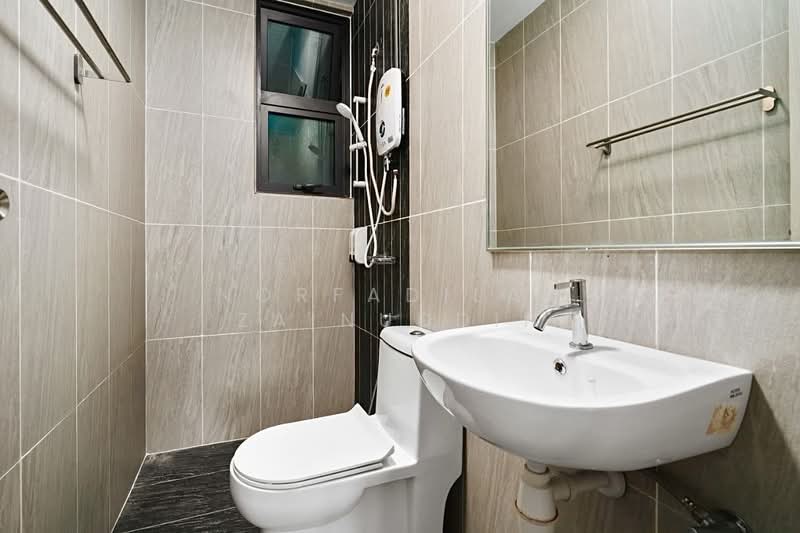 Condominium for Sale at Legasi Kampung Bharu - NORFADILAH ZAINUDDIN - Bathroom - PropertyGuru.com.my