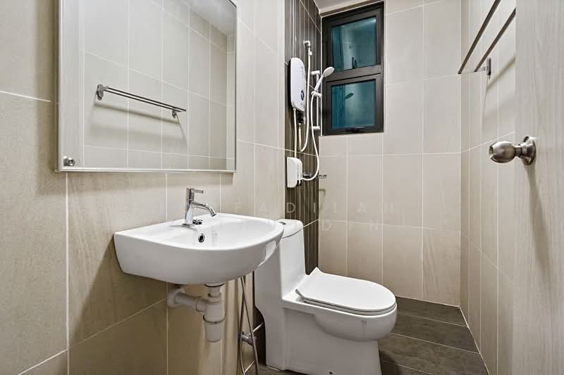 Condominium for Sale at Legasi Kampung Bharu - NORFADILAH ZAINUDDIN - Bathroom - PropertyGuru.com.my