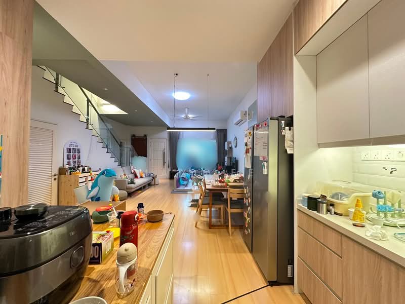Rumah Teres 3 Tingkat untuk Dijual di Bandar Mahkota Cheras (Cheras) - Max Lee - Living Room - PropertyGuru.com.my