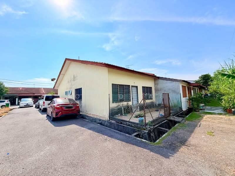 Rumah Teres 1 Tingkat untuk Dijual di Kampung Rantau Panjang (Kapar) - NORFADILAH ZAINUDDIN - Exterior - PropertyGuru.com.my